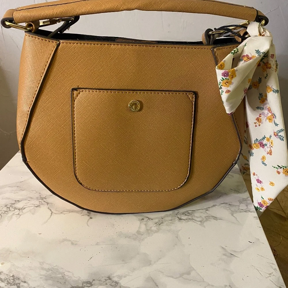 Steve Madden Bfrayy Saddle Mini Bucket Purse NWT - Picture 2 of 2